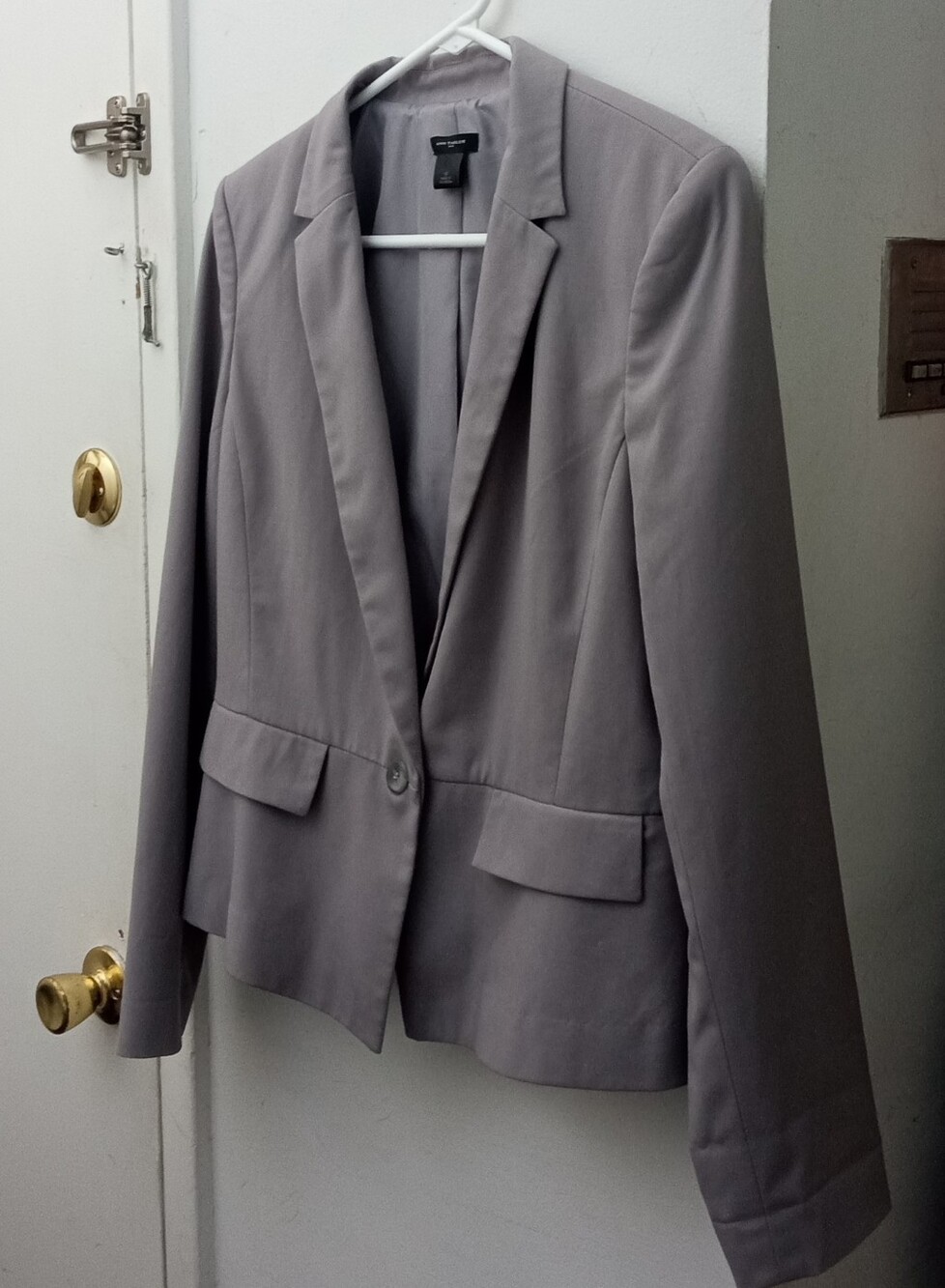 Ann Taylor Women’s Light Gray Single-Button Tailored Blazer